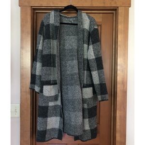 Joseph A. Buffalo Plaid Open front Sweater - L
